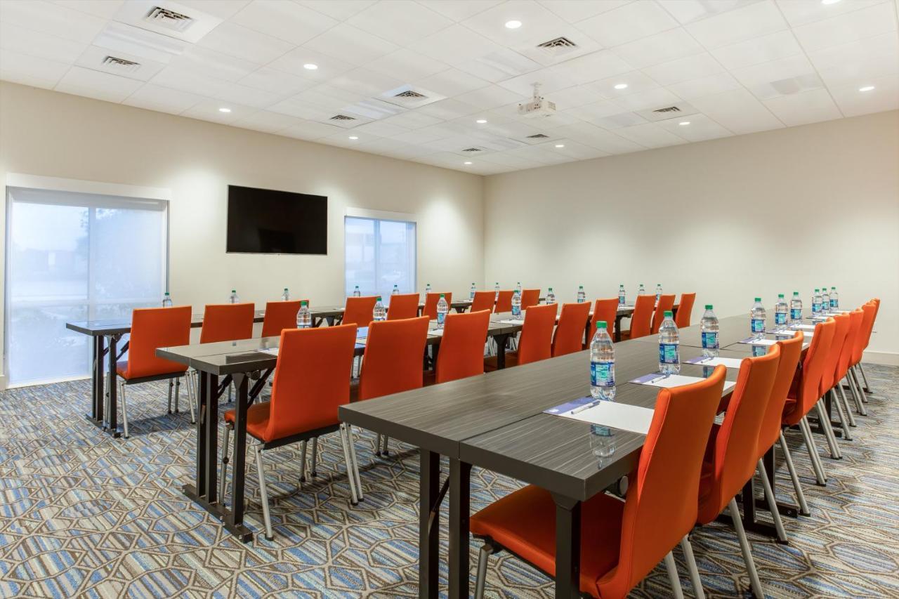 Holiday Inn Express & Suites - Ottawa By Ihg Екстериор снимка